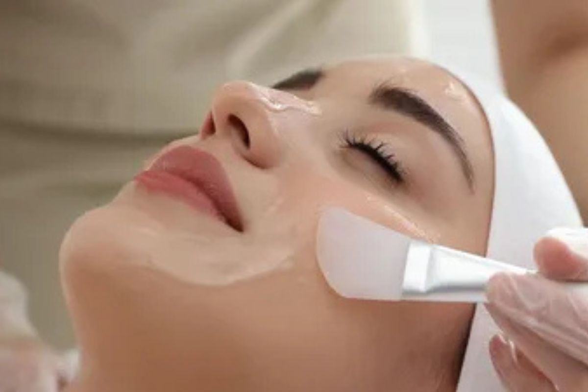 Does Chemical Peel Lighten Skin